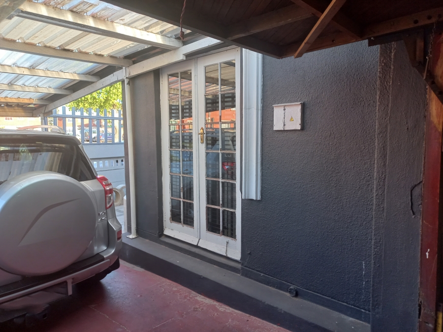 4 Bedroom Property for Sale in Woodlands Western Cape